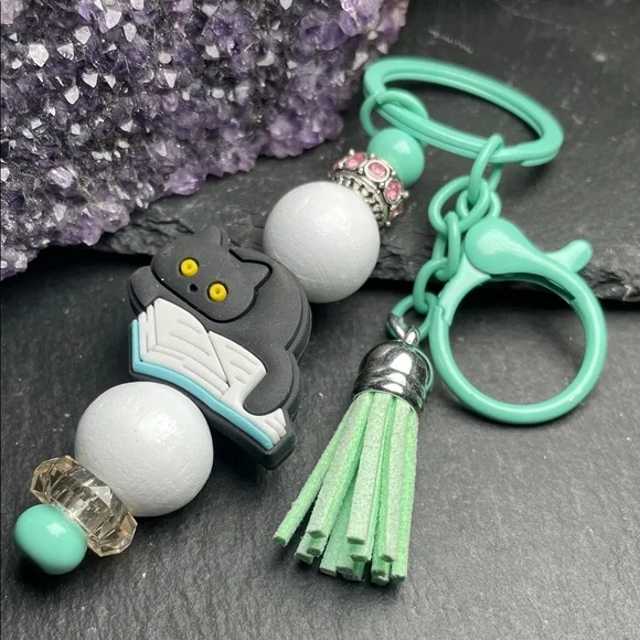 Artisan Mint and White Keychain with Cat Keychain Charm - Picture 2 of 5